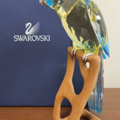Swarovski 熱帶天堂系列之玫瑰鸚鵡 Rosella