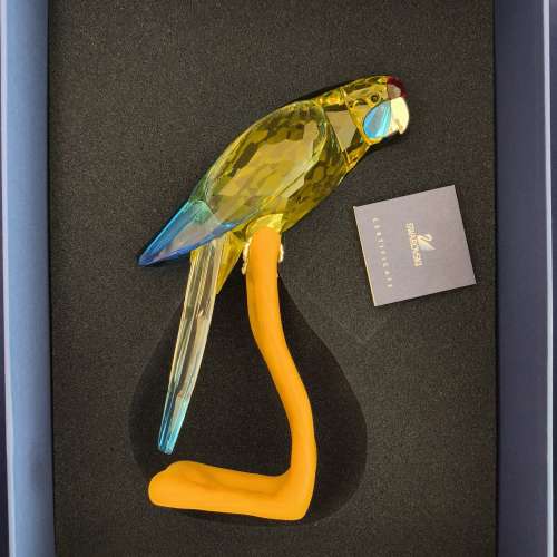 Swarovski 熱帶天堂系列之玫瑰鸚鵡 Rosella