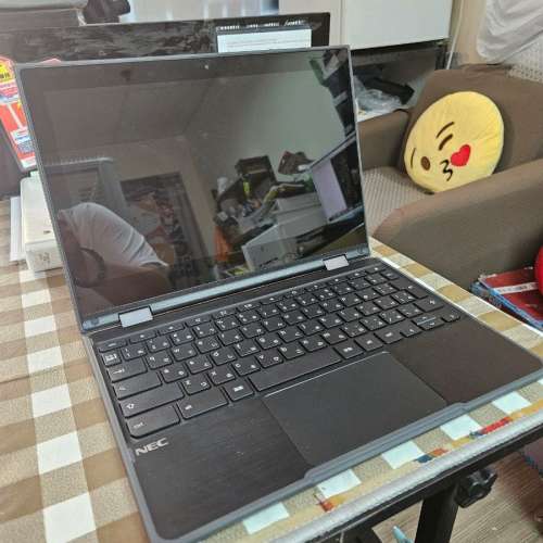 NEC Chromebook Y1 翻轉筆記型電腦