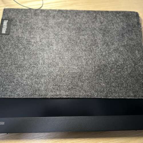 Lenovo ThinkVision M15 Mobile Monitor 聯想M15 行動顯示器