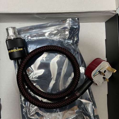 出售：Violectric HPA V222 耳機擴大機（接近全新｜有保養、有單、有盒）