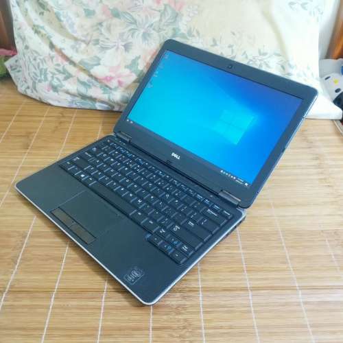 Dell Latitude E7240