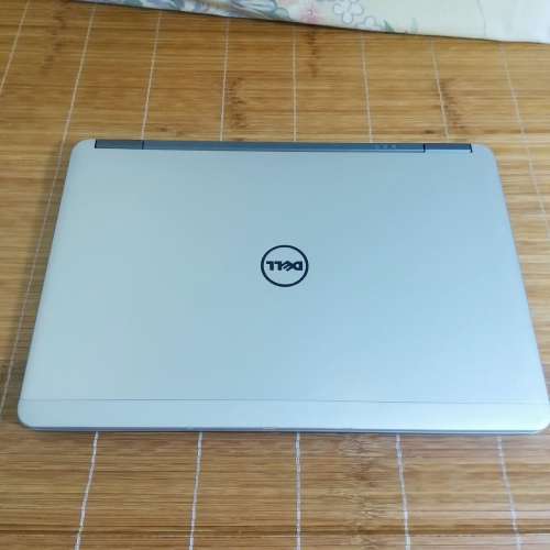 Dell Latitude E7240