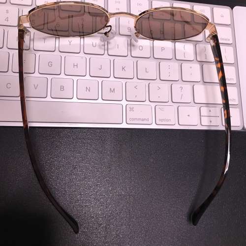 🕶️ Sunglasses GOLD NEW 全新 太陽眼鏡 墨鏡 金色 🕶️