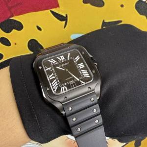 CARTIER 卡地亞 Santos de Cartier 山度士WSSA0037 全黑ADLC碳鍍層 黑面羅馬字橡膠帶