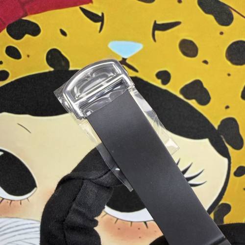 CARTIER 卡地亞 Santos de Cartier 山度士WSSA0037 全黑ADLC碳鍍層 黑面羅馬字橡膠帶