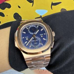 PATEK PHILIPPE 百達翡麗 Nautilus 鸚鵡螺5990/1R-001 玫瑰金藍面 計時兩地時
