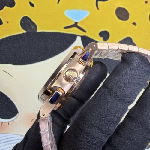 PATEK PHILIPPE 百達翡麗 Nautilus 鸚鵡螺5990/1R-001 玫瑰金藍面 計時兩地時