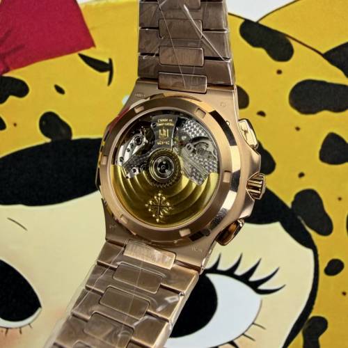 PATEK PHILIPPE 百達翡麗 Nautilus 鸚鵡螺5990/1R-001 玫瑰金藍面 計時兩地時
