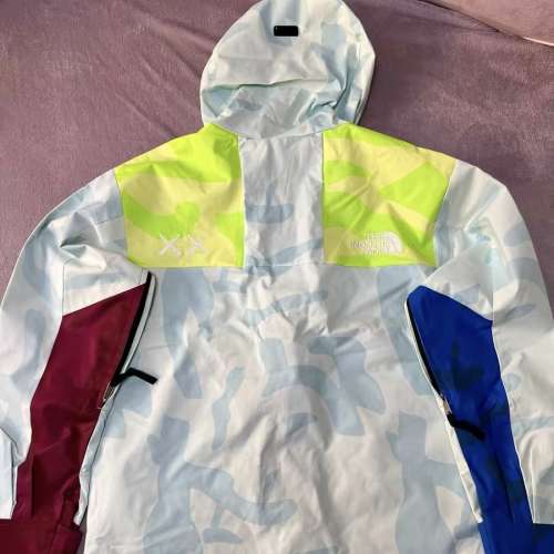North face kaws north face supreme買一送一