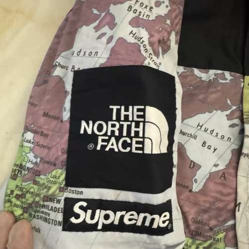 North face kaws north face supreme買一送一
