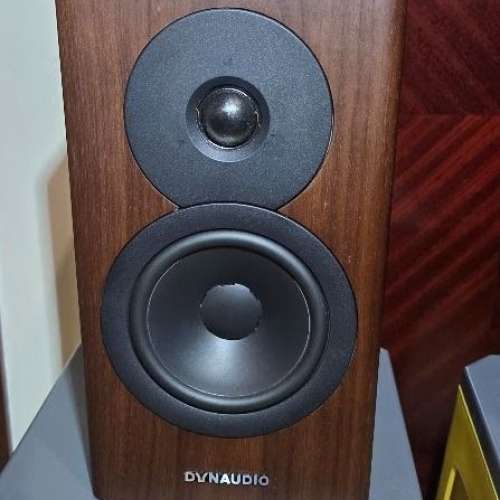Dynaudio Evoke 10