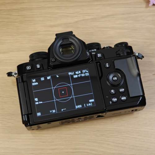 Nikon Zf Body SC15xx
