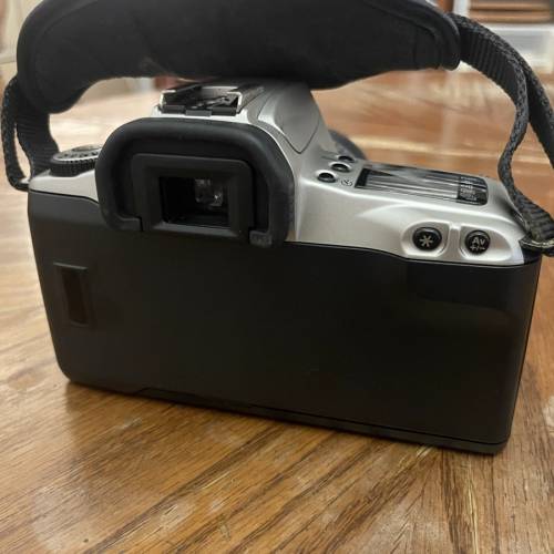 Canon EOS300 菲林相機連電池手柄