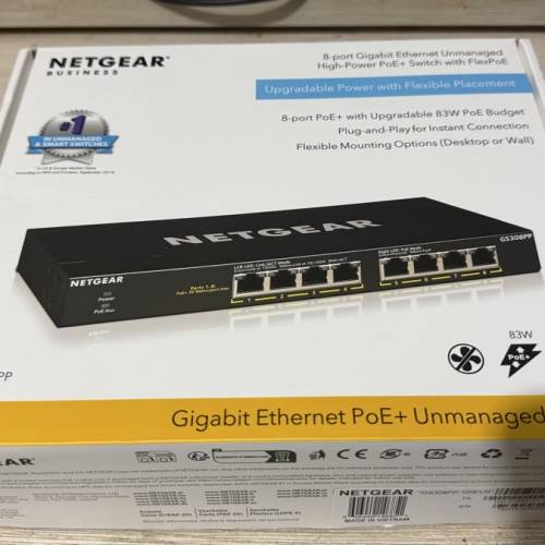 放NETGEAR GS308PP 8-port PoE+ 交換器 (unmanange)