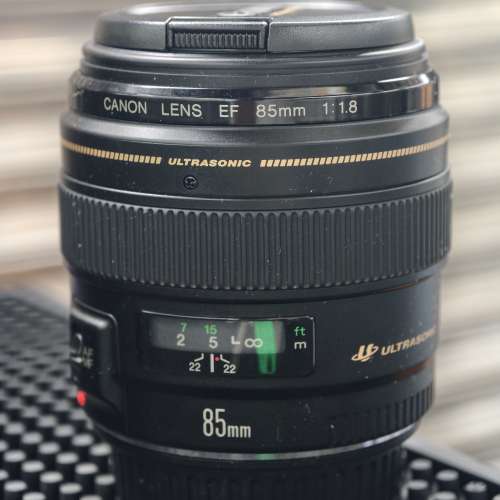 CANON 85/1.8 USM EF 功能正常 鏡片通透 有盒 三個月保養 極新