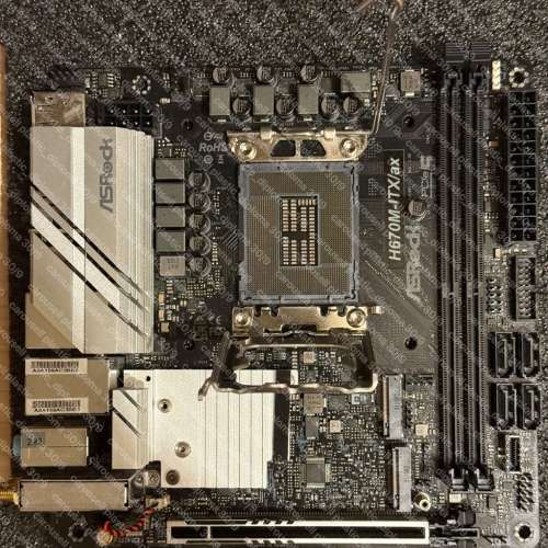 10L Mini ITX PC / Intel 12600 / 32GB RAM / 1TB SSD / Fractal Design Node 202