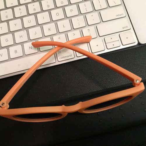 🕶️ Sunglasses for Junior Candy Orange NEW 全新 太陽眼鏡 墨鏡 兒童 橘色 🕶️