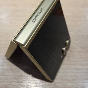 Samsung Z Flip 6 5G 12+256GB 香港行貨 全新一樣