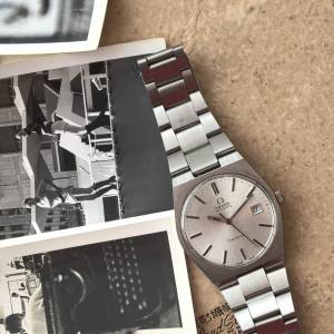 Omega 歐米茄 Gen&egrave;ve 系列的古董自動機械錶
