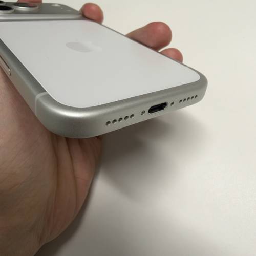 Iphone 17 pro 齊盒配件銀色 256gb