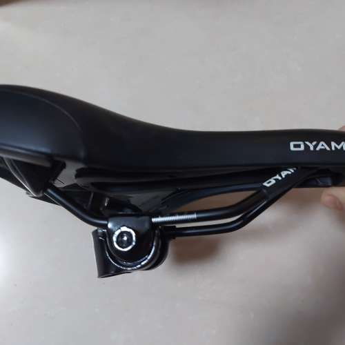 OYAMA 自行車座墊，黑色