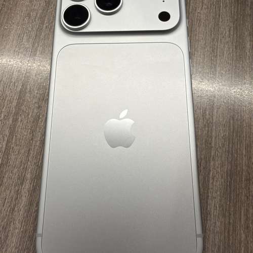 iPhone 18 Pro Max 256GB 銀色