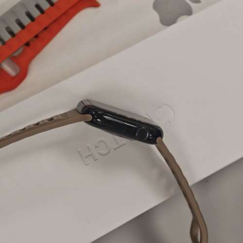 [99%新 100%電池] Apple Watch Series 11 GPS 42mm 午夜色（有盒/跟2條錶帶/冇明顯...