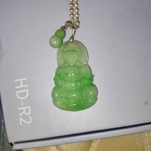 超大件天然翡翠玉观音