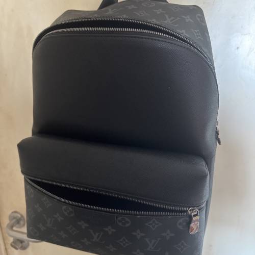Louis Vuitton Eclipse Monogram Discovery 背囊