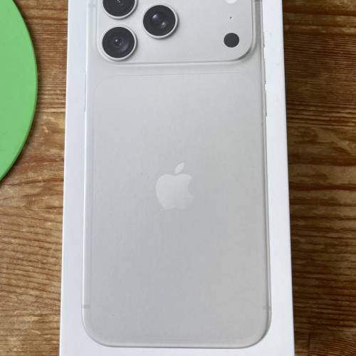 iphone 18 pro max (1TB)銀色