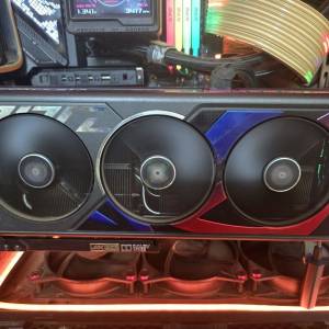 ASUS ROG Strix GeForce RTX 4070 Ti 12GB GDDR6X OC Edition + ASUS ROG-THOR-850P