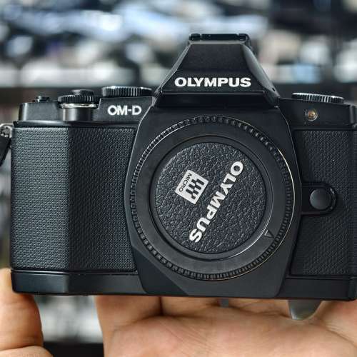 olympus EM5 E-M5 機身 body 功能正常 極新  3个月保养