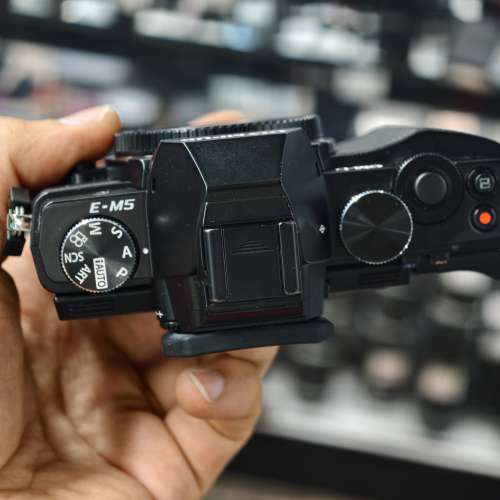 olympus EM5 E-M5 機身 body 功能正常 極新  3个月保养
