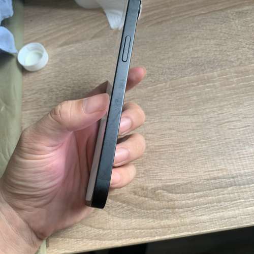 iPhone16e 128 90%new