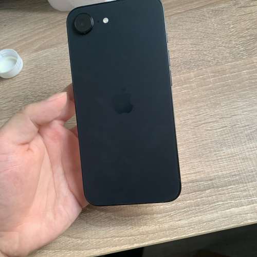iPhone16e 128 90%new