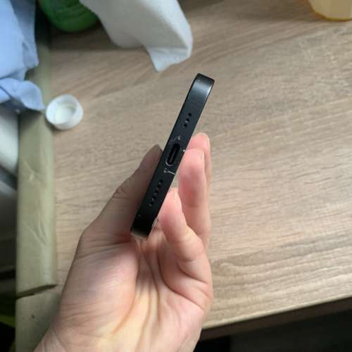 iPhone16e 128 90%new
