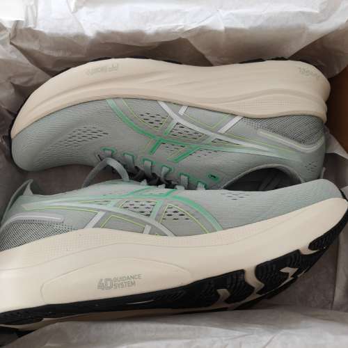 asics kayano 32