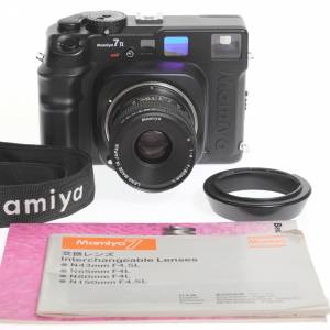 Mamiya 7 II 7II Black Medium Rangefnder Film Camera From JAPAN