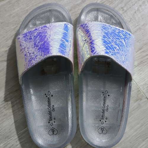 會閃燈的小朋友拖鞋Sandals Flashing lights