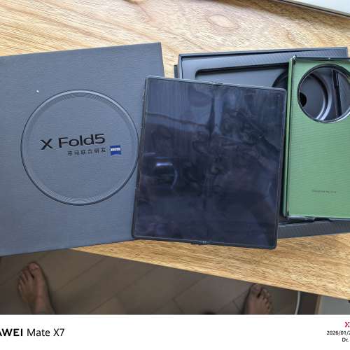 Vivo X Fold5 折疊手機，16GB+512GB 國行29/7/2025 有保養,幾乎全新，無花無崩，價...