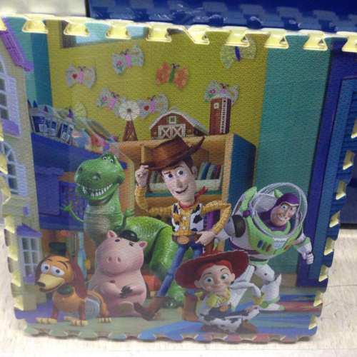 DISNEY Baby Play Mat TOYS 4pc Set NEW 全新迪士尼兒童地墊 61.5*61.5cm