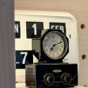 出售Citizen 座枱收音機鬧鐘，100%正常，外觀90%新，響鬧可選擇收音機或B B聲，可F...