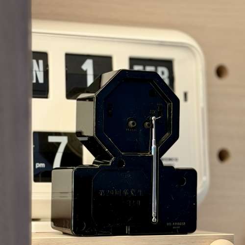 出售Citizen 座枱收音機鬧鐘，100%正常，外觀90%新，響鬧可選擇收音機或B B聲，可F...