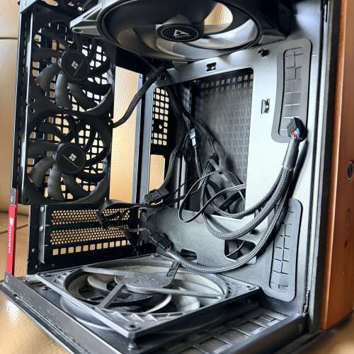 Jonsbo TK-0 Mini-ITX 曲面玻璃機箱 - Black 黑色 (連4個機箱風扇)