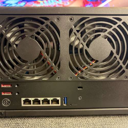 synology nas 1520+同5個HDD