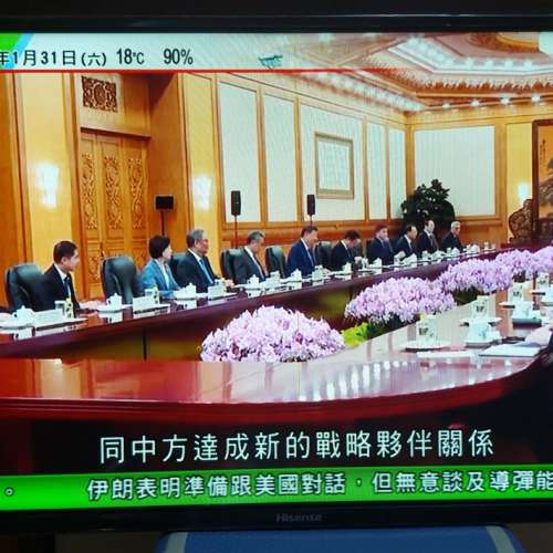 屯門良景輕鐵站交收 Hisense lhd32k188hk 32" 數碼電視機 有OEM遙控 冇底座 及電視...