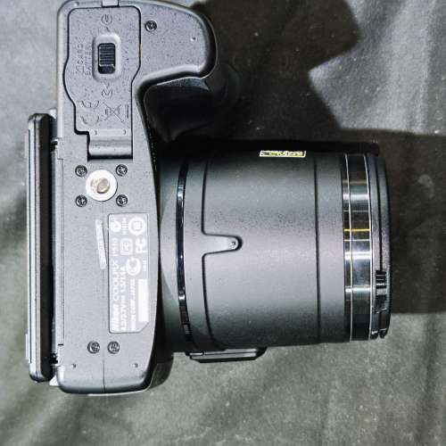 nikon 尼康 P500 42x 變焦 跟2電一充連肩帶 功能正常 mon 少許暗角 顯示正常 鏡片冇...