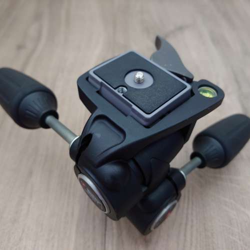 Manfrotto 804RC2 Basic Pan Tilt Head (三維雲台)
