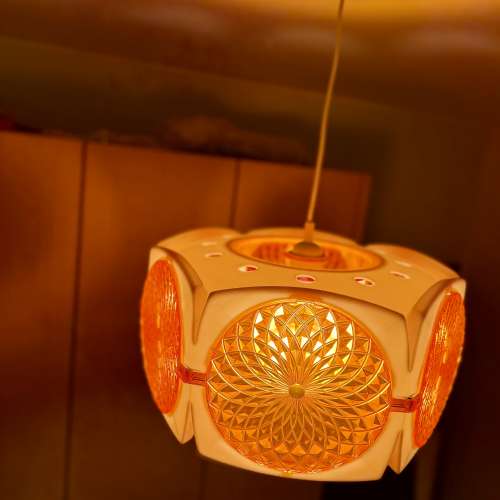 出售space age款式燈罩，7-80年代產物，使用e27燈泡，直徑約35cm,外觀85%新，冇爛冇...